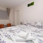 Casa cu Lavandă